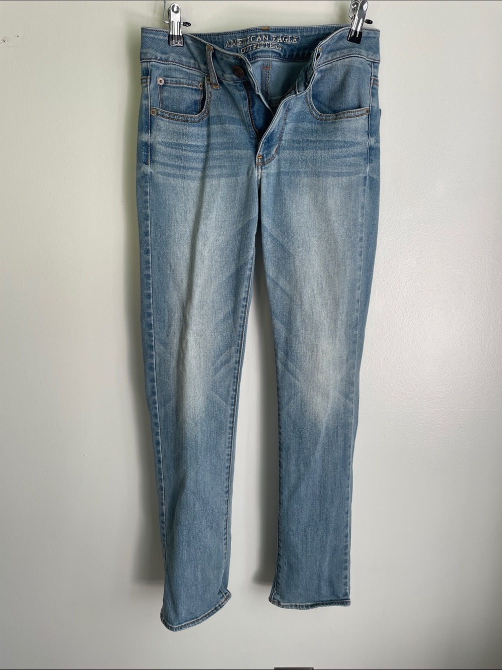 American Eagle Outfitters Light Wash Skinny Jeans - Pale Blue